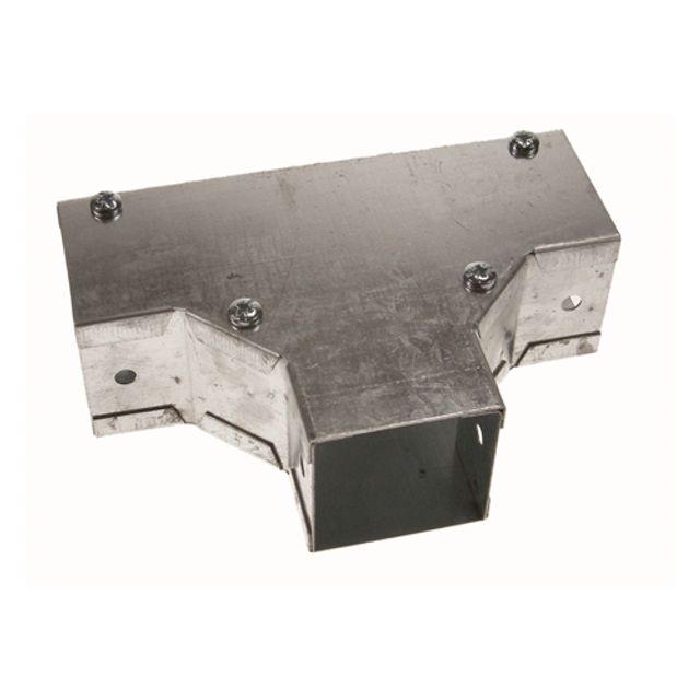 Trench SA33TTC Metal Trunking 75mm X 75mm Flat Tee Top Cover Bend With Screw Fixing Galvanised